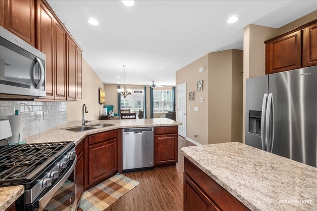 Photo - 263 Lakeshore Dr