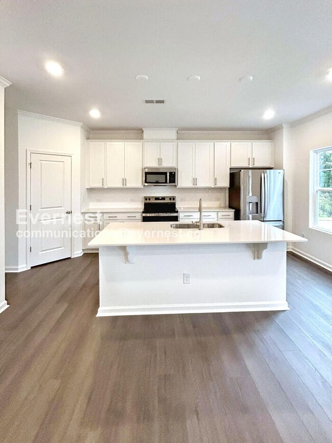 Photo - 627 Roy Adams Rd