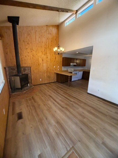 Photo - 303 Racquet Dr