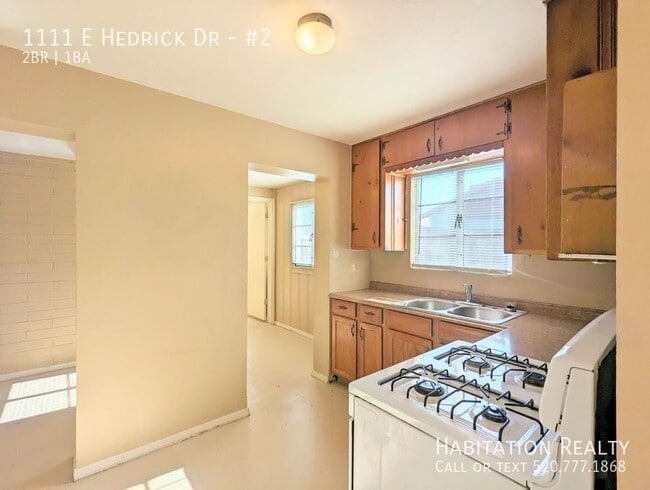 Photo - 1111 E Hedrick Dr Unit #2