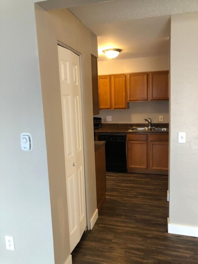 Photo - 2 bed 1 bath Apartment near Anschutz Medic... Unidad 13166