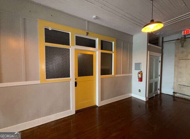 359 Railroad St Unit F