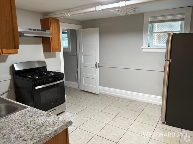 Building Photo - 4011 Elm St Unit G Rental