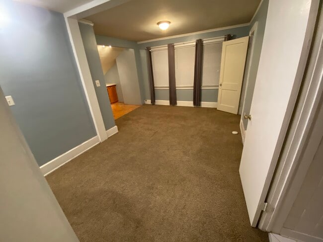 Building Photo - 3118 N Main St Unit #2