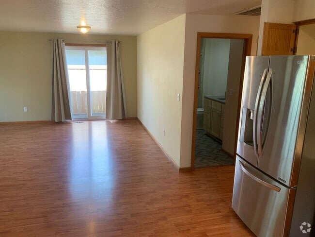 Building Photo - 3 Bedroom, 2 Bathroom House in Springfield