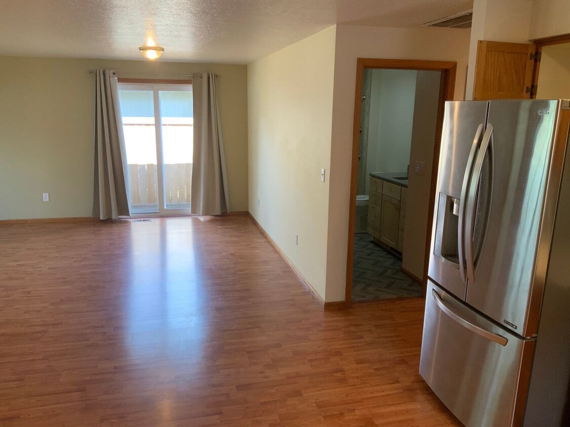 3 Bedroom, 2 Bathroom House in Springfield - 3 Bedroom, 2 Bathroom House in Springfield