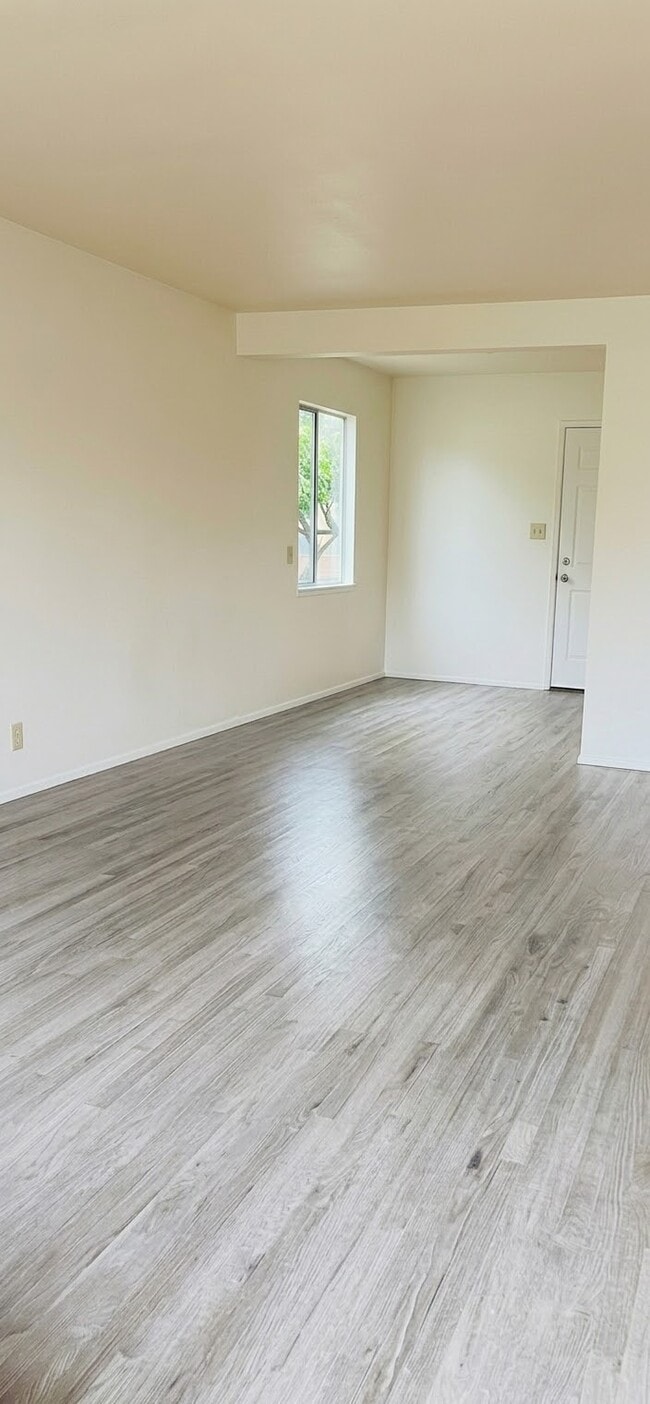 Photo - 4247 S Centinela Ave Unit 4247