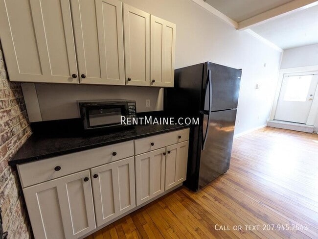 Photo - 3 Cushing St Unit 4