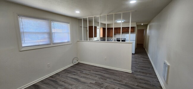 Photo - 293 Cosmos Dr