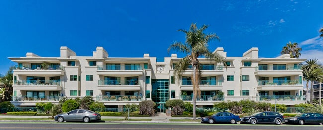 Building Photo - 951 Ocean Ave Rental