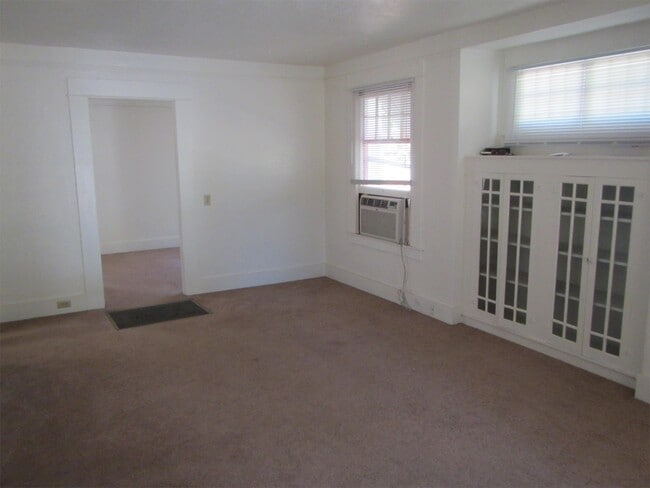 782 4th Ave