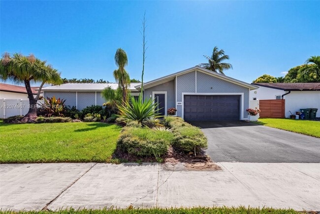 Building Photo - 5804 SW 116th Ave