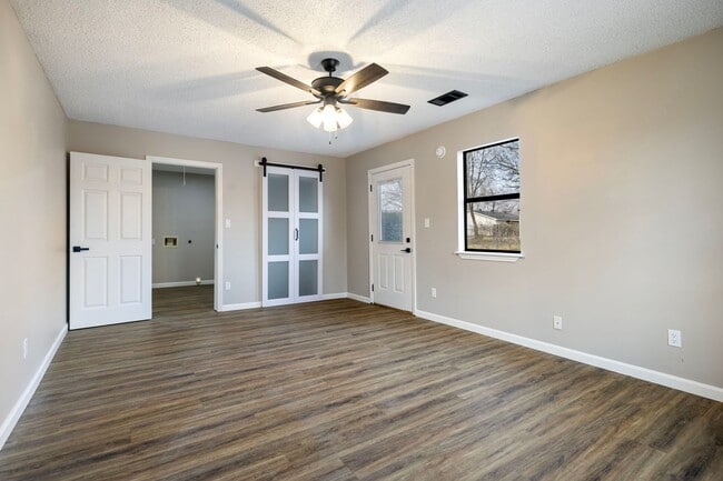 Photo - 1105 Brentwood Dr