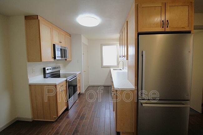 Photo - 2113 E Oak St