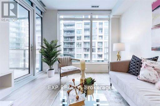 Photo - 576 Front St W Unit 1116