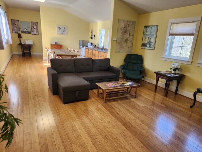 Photo - Studio Apartment on 27 Acre Estate | Avail... Unit Juliet Carriage House #3