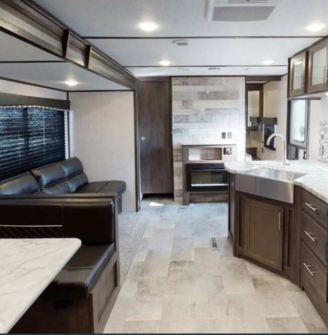 Photo - 3330 W Whitestone Blvd