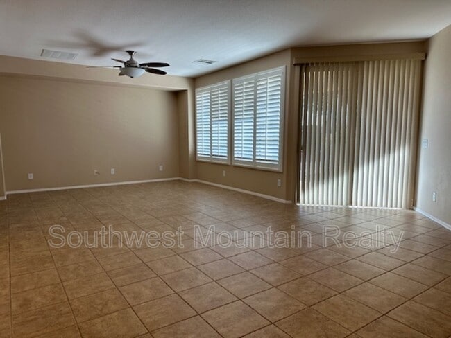 Building Photo - 4245 E Ficus Way