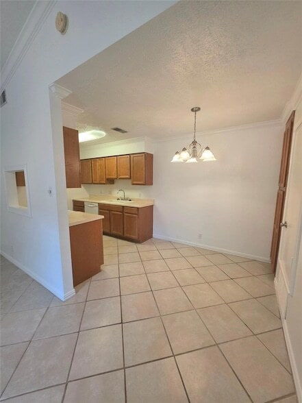 Photo - 15208 Spring Hill Ln Unit B