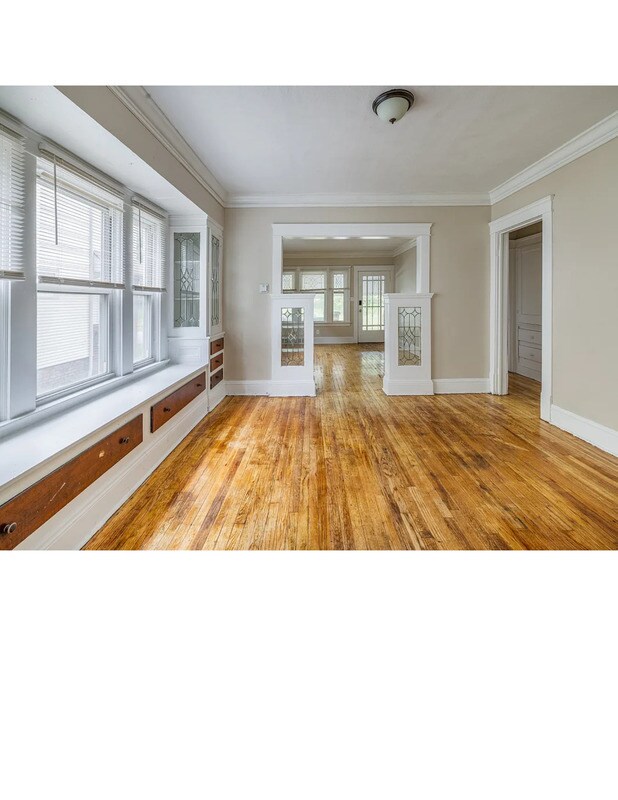 Photo - 12401 Parkhill Ave Unidad Lower