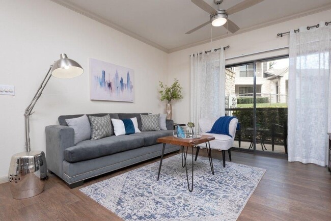 Photo - 12430 Metric Blvd Unidad 9205