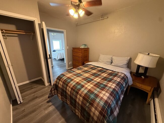 Building Photo - 204 N Duluth Ave Unit Room 6