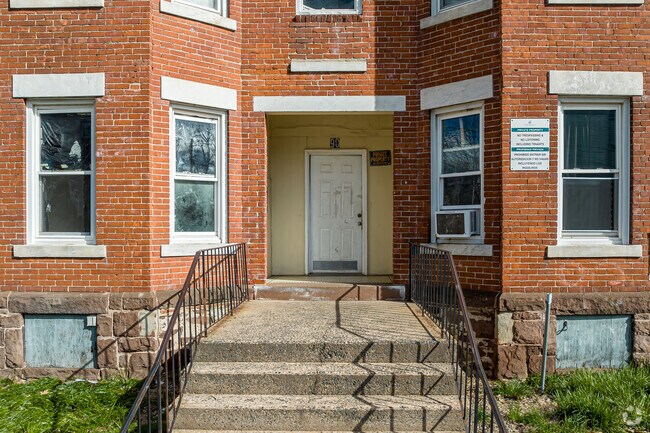 Photo - 86-90 Chadwick Ave