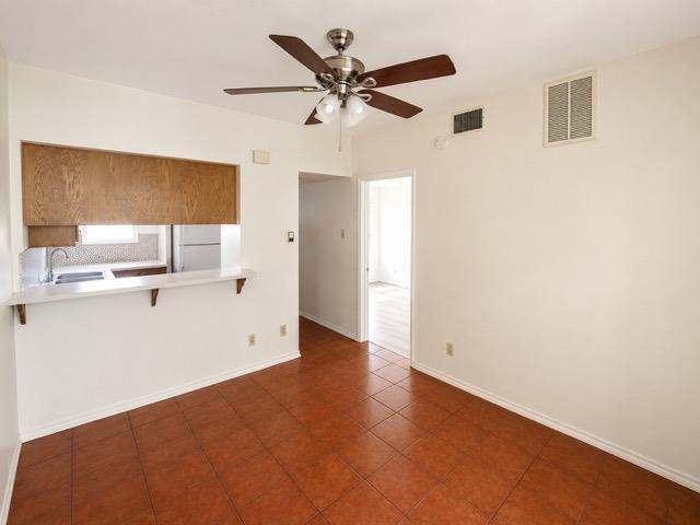 Photo - 706 W 22nd St Unit 205