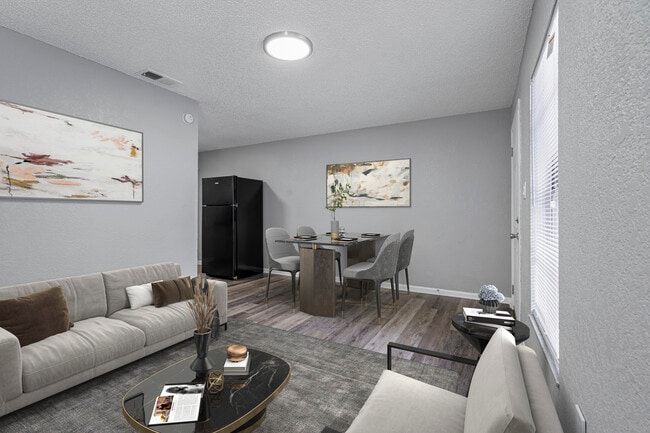 1 Bed 1 Bath - 600 Sqft Living Room