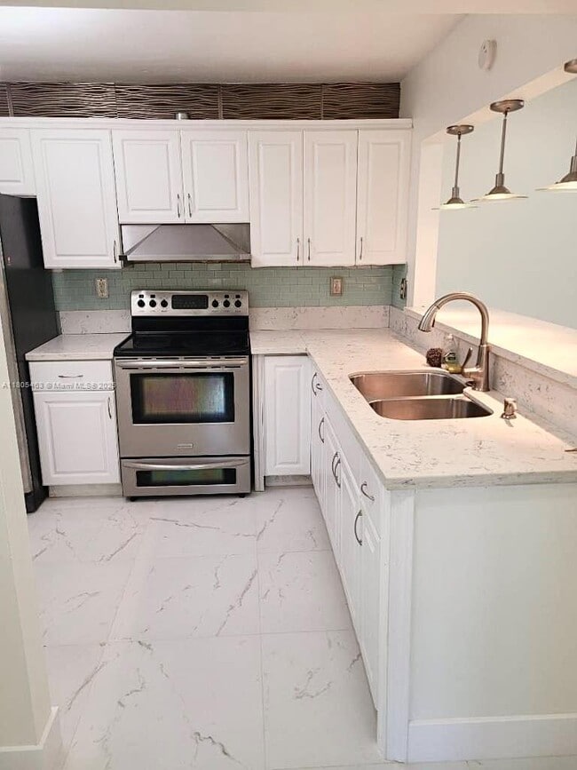 Photo - 7480 NW 17th St Unidad 210