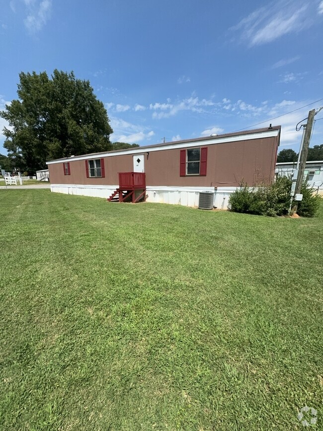 Building Photo - 102 Bronco Dr. Rental