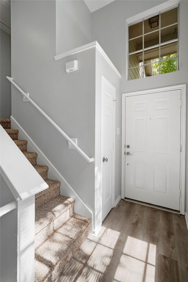 Photo - 38 N Walden Elms Cir