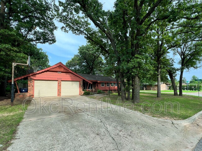 Photo - 2700 N Wheeler Ave