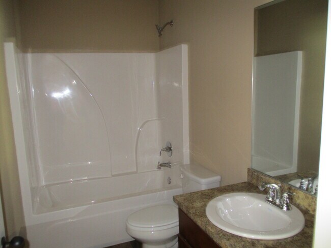 Photo - 6th Crt. 1812**Dale Unit Apartment A
