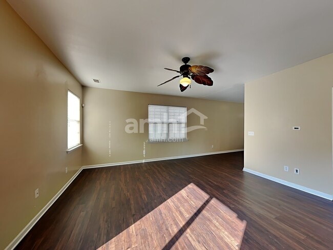 Photo - 5103 Abercromby St