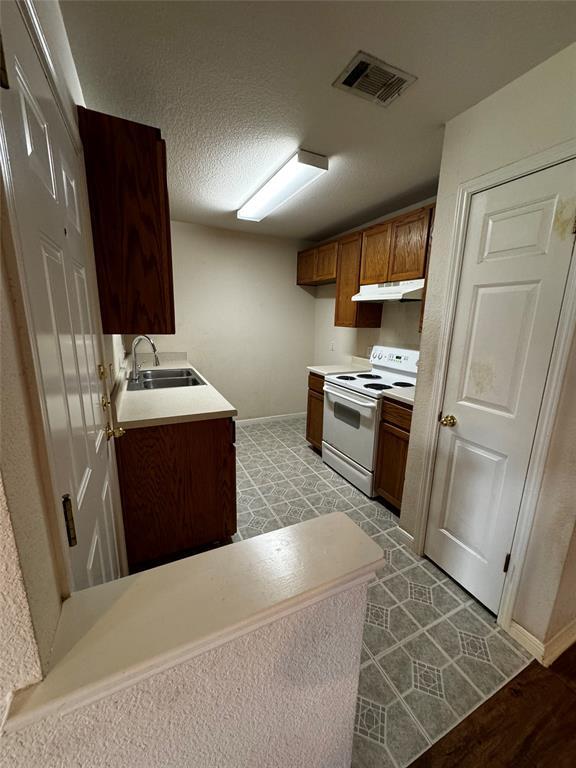 Photo - 8613 Talyne Chaise Cir