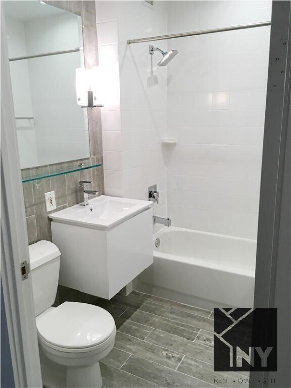 Photo - 136 Church St Unit 904