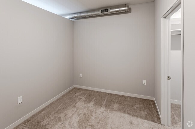 1HAB, 1BA - Isle Royale - ENDI Plaza