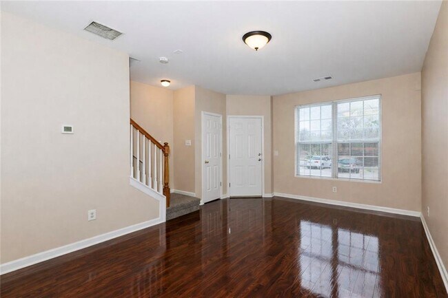 Photo - 973 Astor Ave