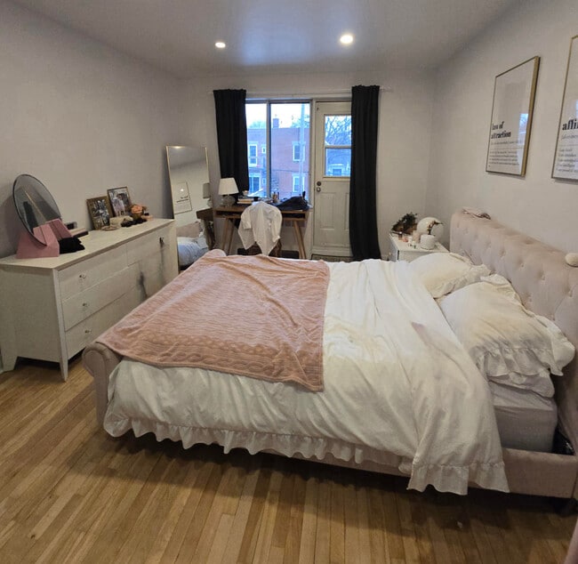 Photo - 4940 Edouard Montpetit Blvd Unit 6