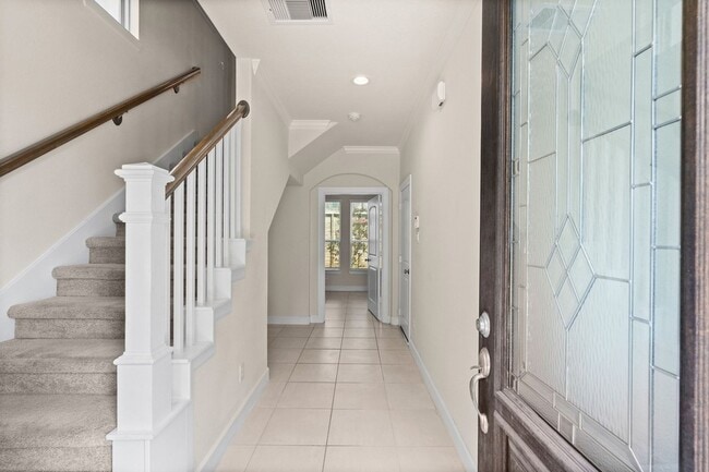 Photo - 2021 Cambridge Heights Pl