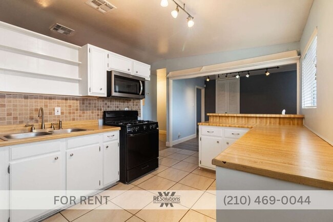 Photo - 800 Brooks Ave