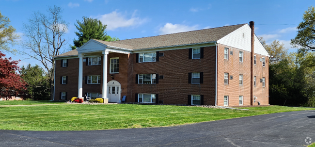 Building Photo - 804 Vaughn Rd Unit A-1 Rental