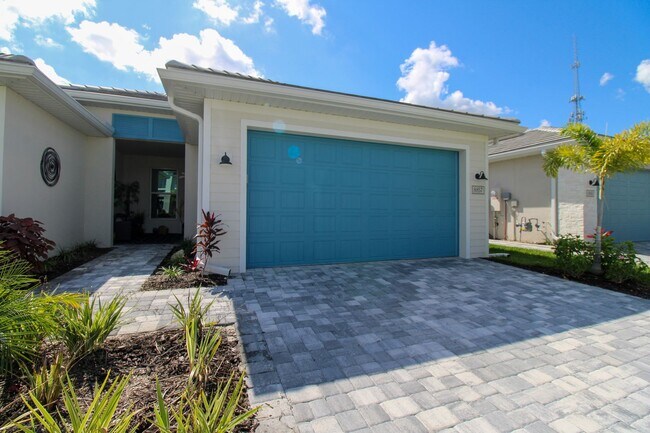 Photo - ***LUXURY VILLA IN SEVEN SHORES ***BRAND N...