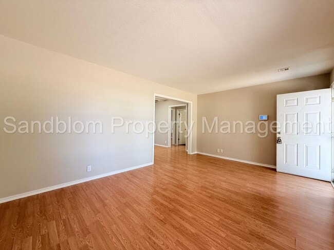 Photo - 35 S Joplin Ave