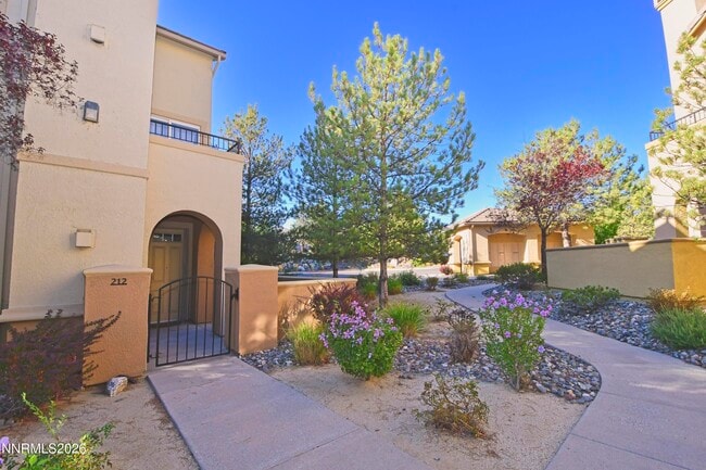 17000 Wedge Pkwy Unit 212