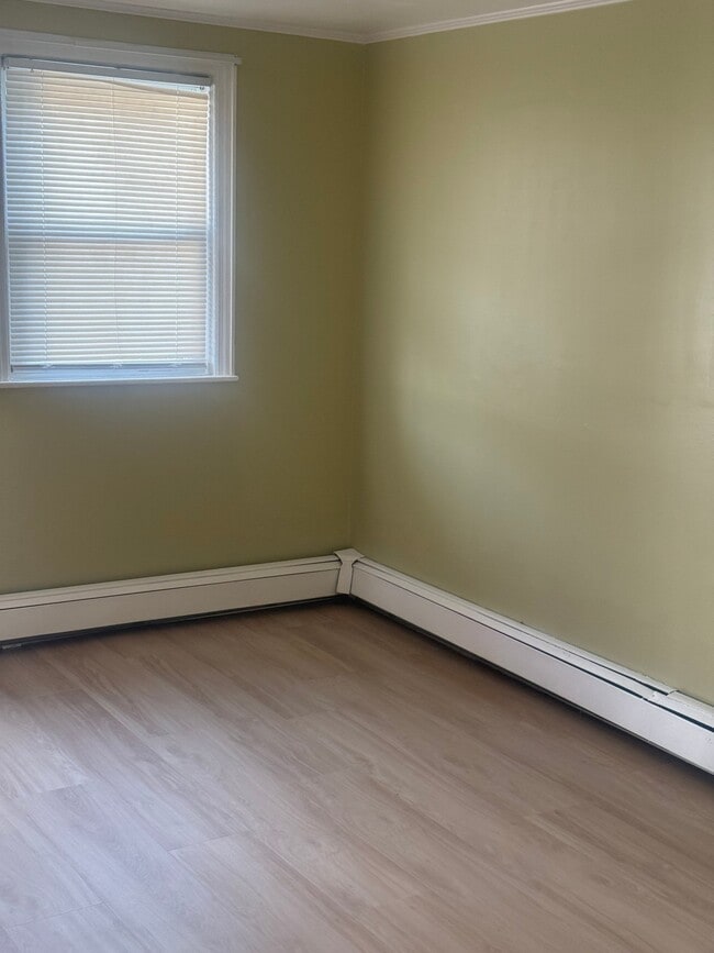 Photo - 4076 Grace Ave