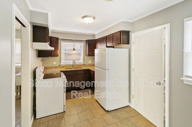 Photo - 17306 Holmes Ave