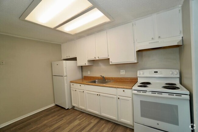 Building Photo - Holly Park Square Apartments Unit 605