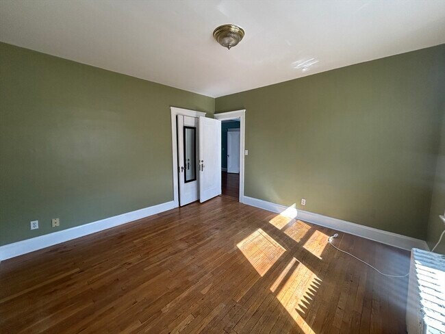 Photo - 2035 Commonwealth Ave Unit 14